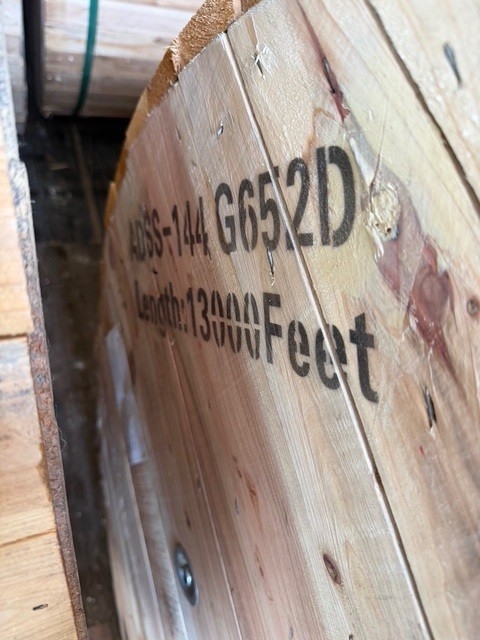 FiberHome Telecommunication Technologies Co., Ltd. - adss-144 g.652d - 13,000' drum - 144-core ADSS (All-Dielectric Self-Supporting) fiber optic cable with G.652D